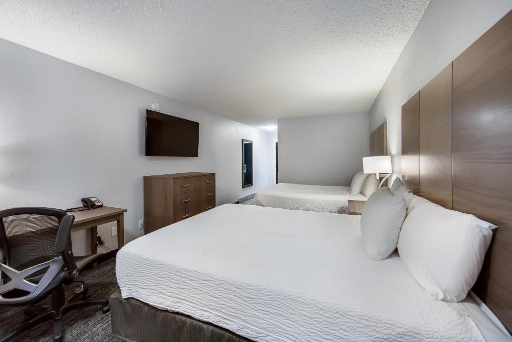 Queen Room with Two Queen Beds interior